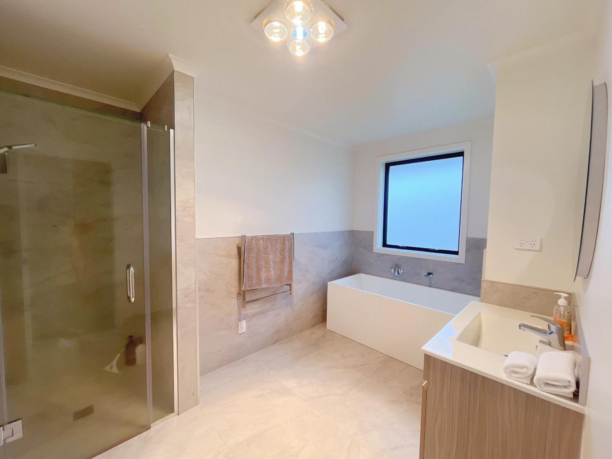 Rotorua Sunshine Brand New 4 Bedroom House מראה חיצוני תמונה